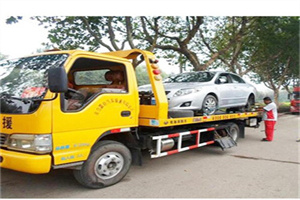 南京附近24小时汽车拖车服务热线
