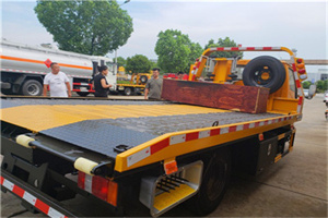 南京附近拖车电话号码服务